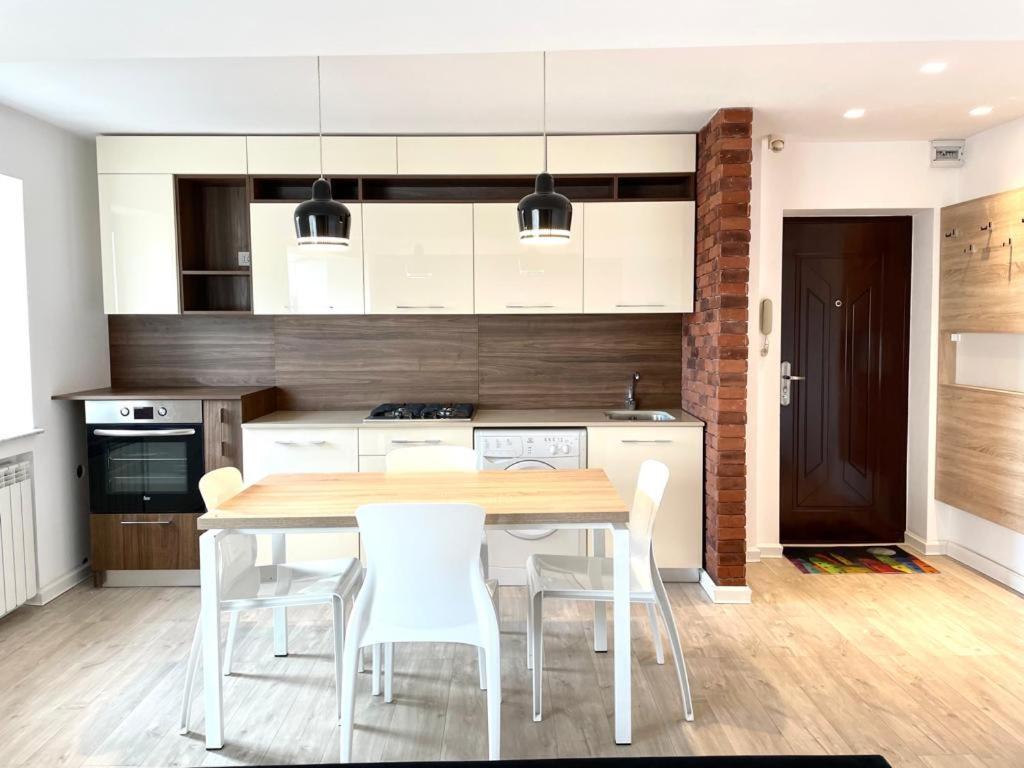 דירות Apartament Via טולצ'אה מראה חיצוני תמונה
